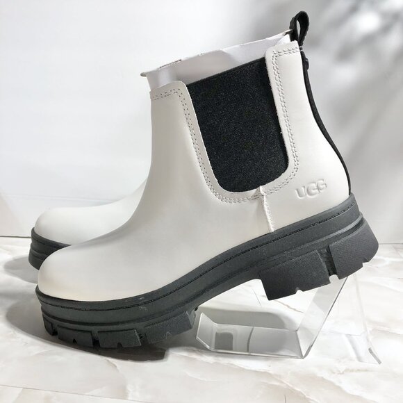New NWT UGG ASHTON CHELSEA  Waterproof Pull-on WHITE LEATHER WOMEN'S BOOTS Sz 11 - Picture 1 of 12